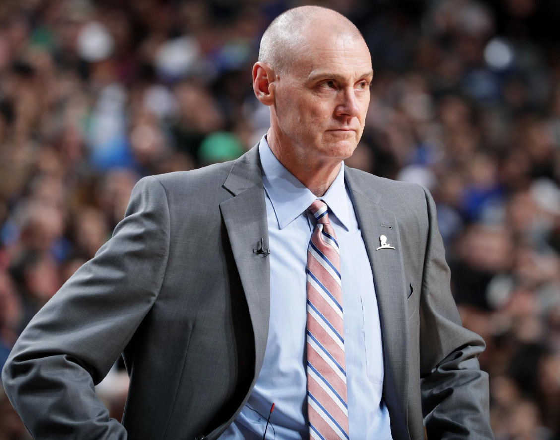 九游账号登录入口Doinb遭遇十二持续失利，独行侠教练压力巨大！