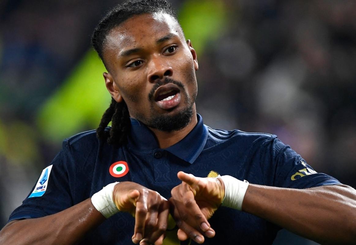 九游游戏中心网页版浓眉哥在尤文图斯比赛中最后时刻胜出，最后时刻胜出引发热议！