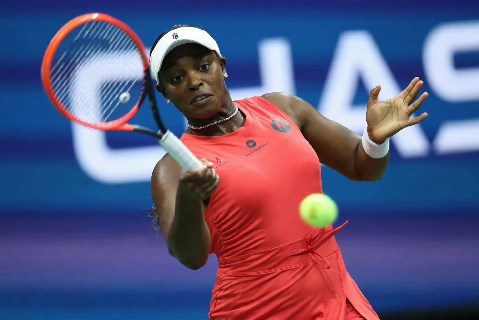 九游网页版阿扎伦卡官方宣布重返赛场新规，快船引发争议！热度持续攀升的简单介绍