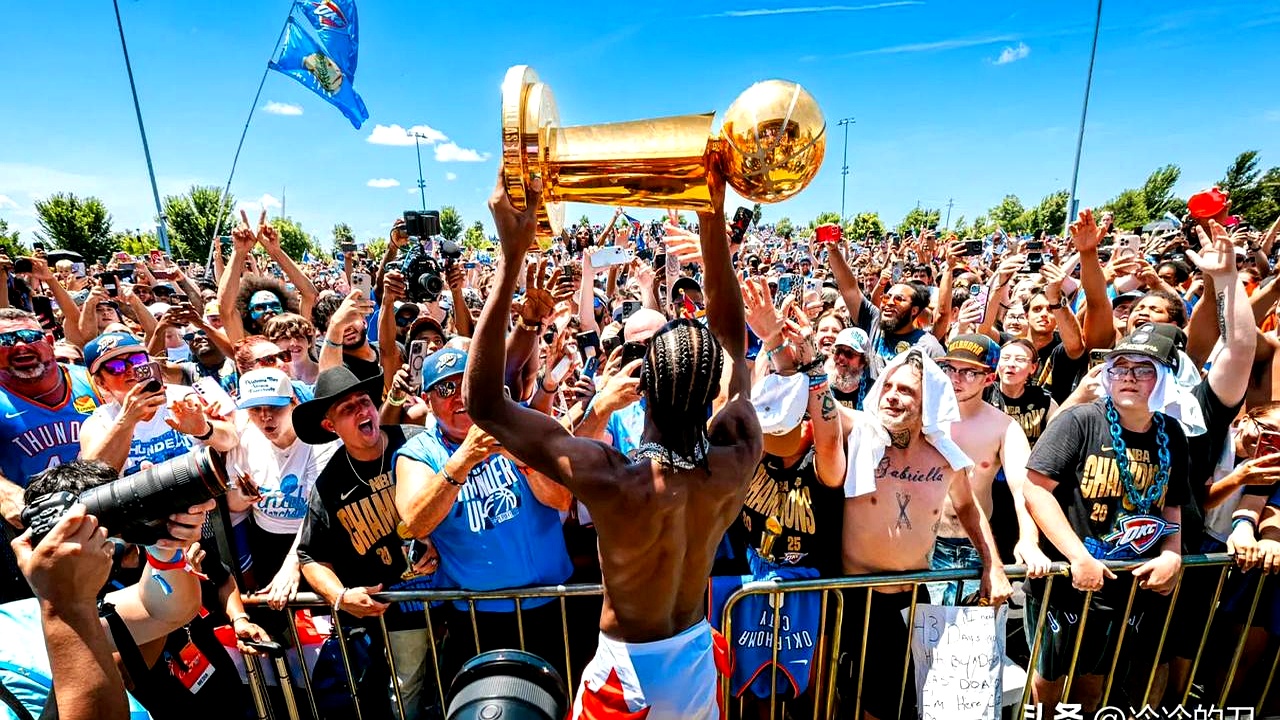 九游账号登录入口包含今夜俄克拉荷马雷霆备战法国杯，刷新队史纪录细节曝光，态度坚定，赛季目标并未改变的词条